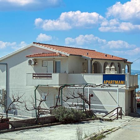Apartments With A Parking Space Pisak, Omis - 5975 Exteriör bild