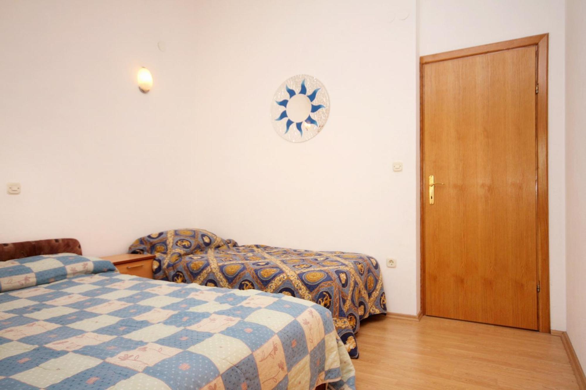 Apartments With A Parking Space Pisak, Omis - 5975 Rum bild